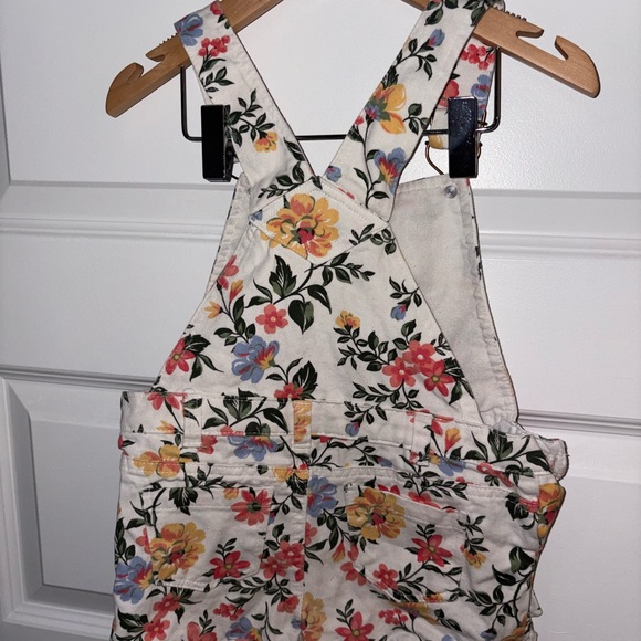 Toddler Girl Floral Overalls / Romper – Pink Belt – Size 3T – - Picture 6 of 6